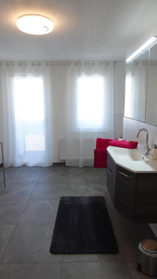 Joe'S Appartement Ебс Екстериор снимка
